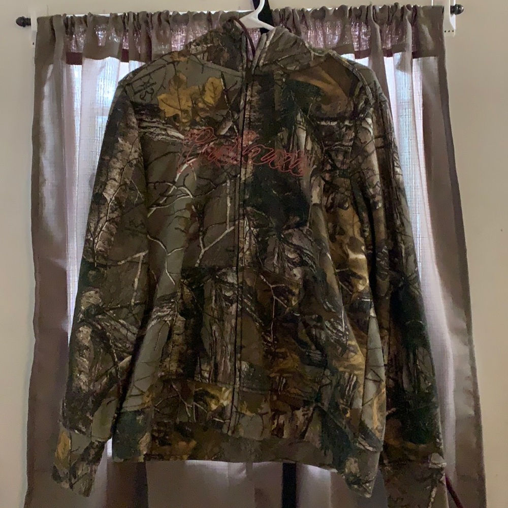 Camo zip up jacket